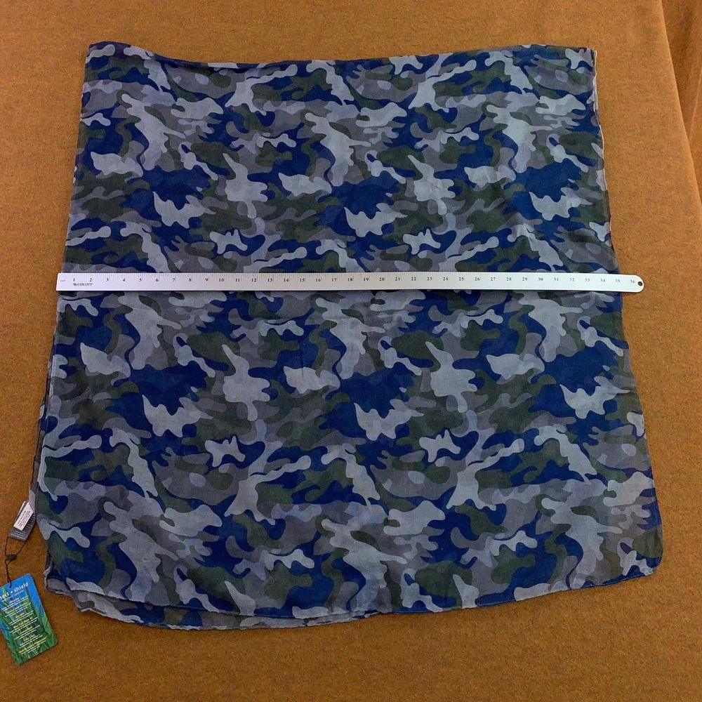 Insect Shield Unisex OS Blue Camo Permethrin Treated Bug Repellent Scarf Wrap